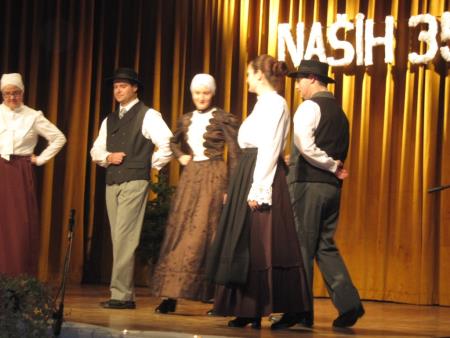 Počastitev 35-letnice delovanja Folklorne skupine KUD Razkrižje in predstavitev novih folklornih kostumov 12